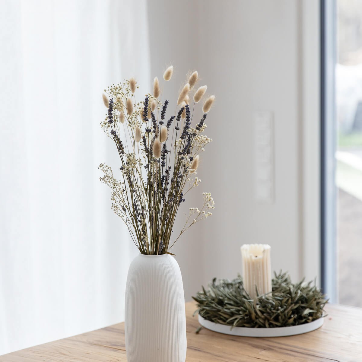 Lavendel Dreams: Trockenblumenstrauss in beige-lila
