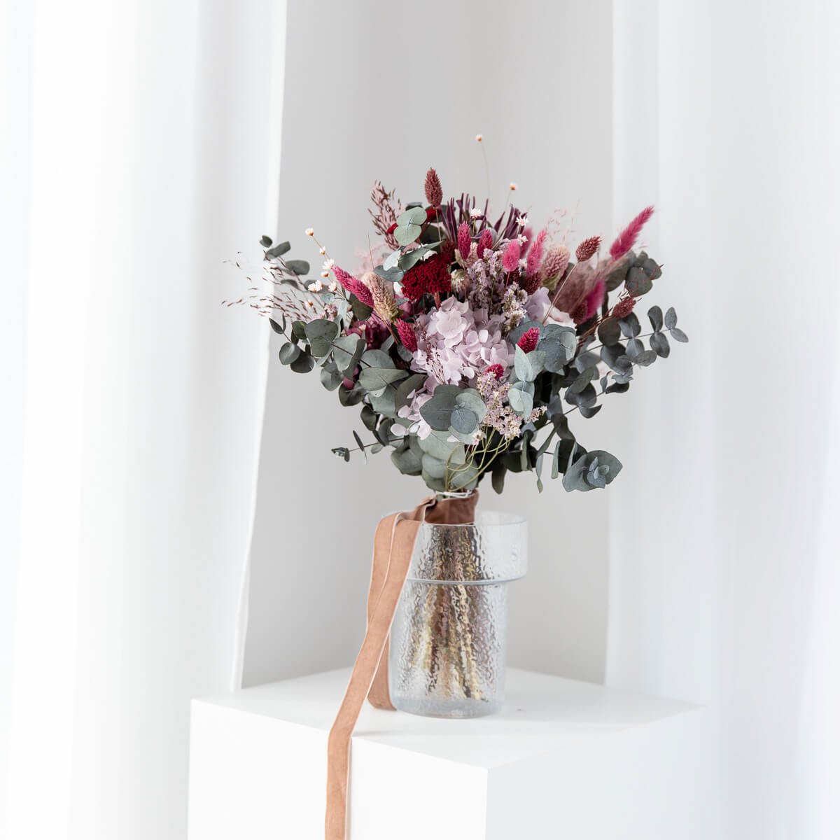 Berry Love: Blumenstrauss Trockenblumen in beerigen Tönen