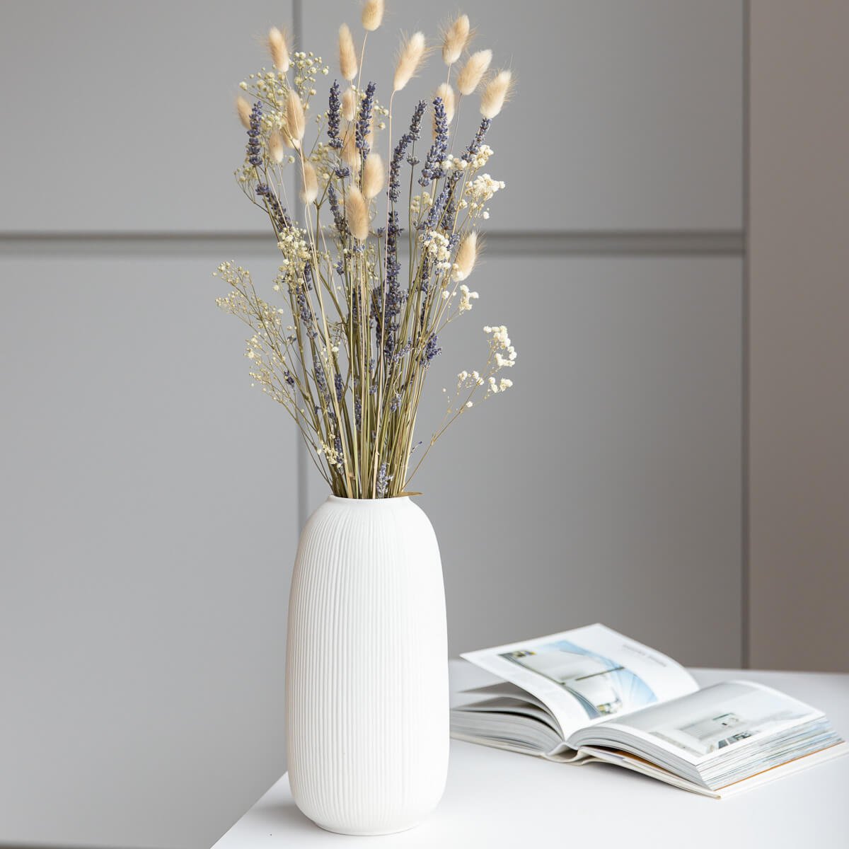 Lavendel Dreams: Trockenblumenstrauss in beige-lila