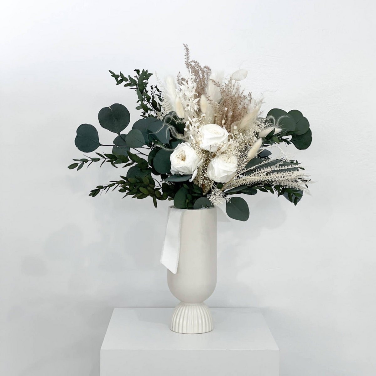 Verwobene Ewigkeit: Der Trockenblumen-Blumenstrauss der Unsterblichkeit in Rose