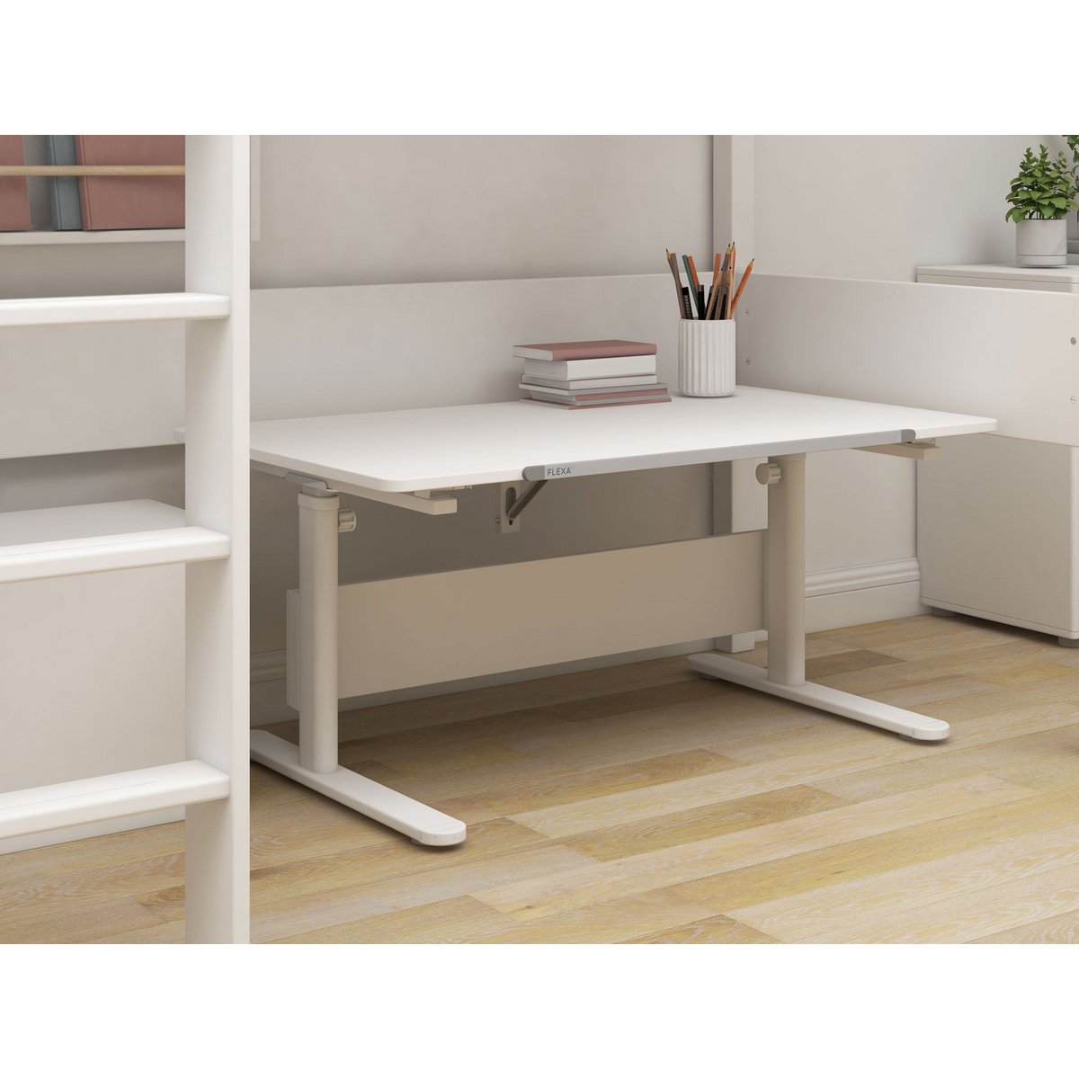 Evo Study Desk – fester Schreibtisch